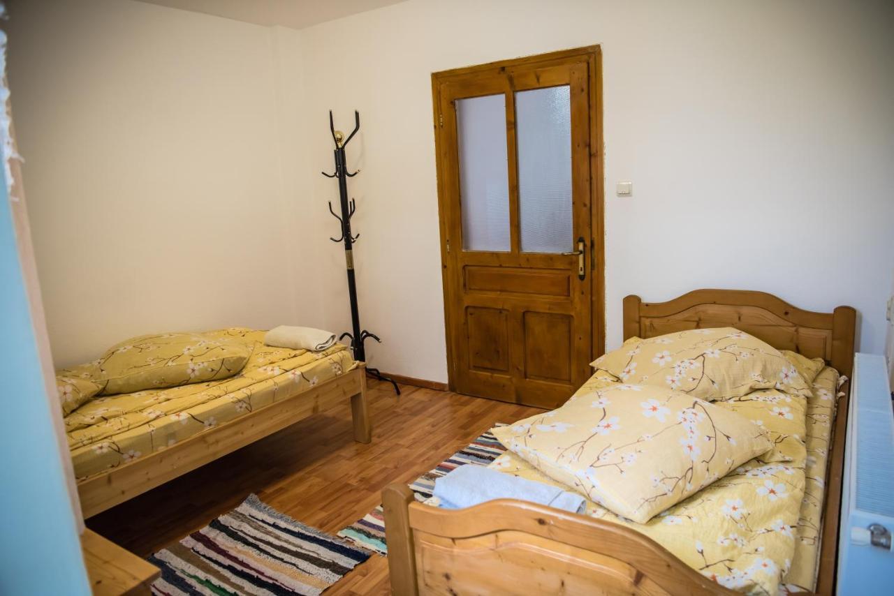 Pensiunea Amalia Gîrda de Sus Exterior foto